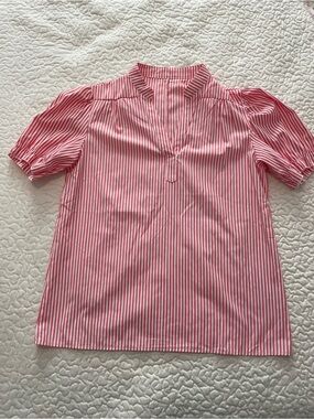 Red & White Striped Short Puff Sleeve Split-Neck Blouse - Size M